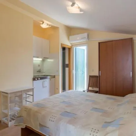 Blue Skies Διαμέρισμα *