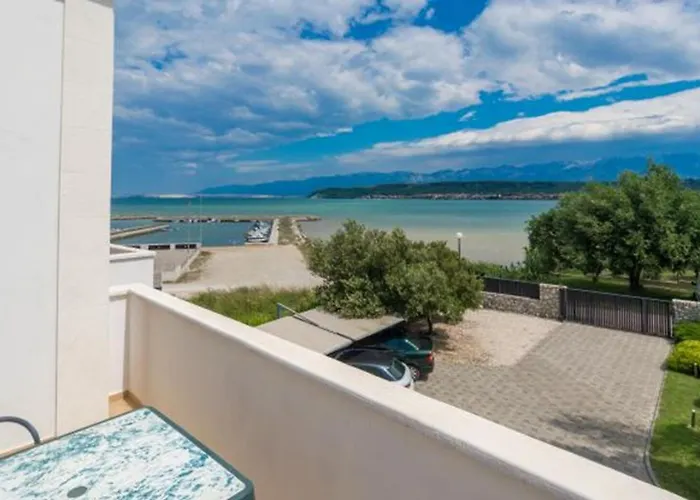 Blue Skies Ljubac (Zadar)